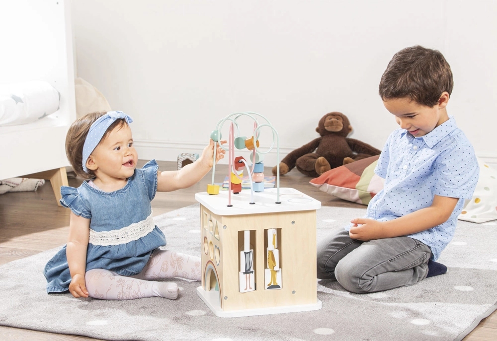 Cube d'activités Pinolino Sanna