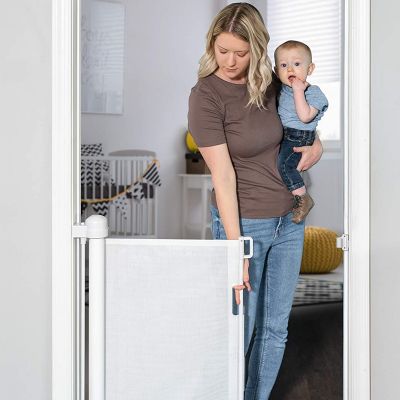 Comment sécuriser la maison pour accueillir mon enfant et quels sont les équipements de sécurité à installer ?